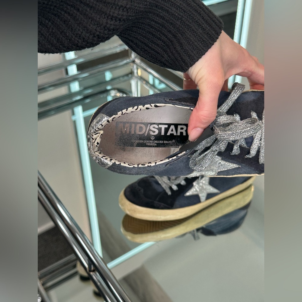 Golden Goose Sneakers - Picture 3 of 5